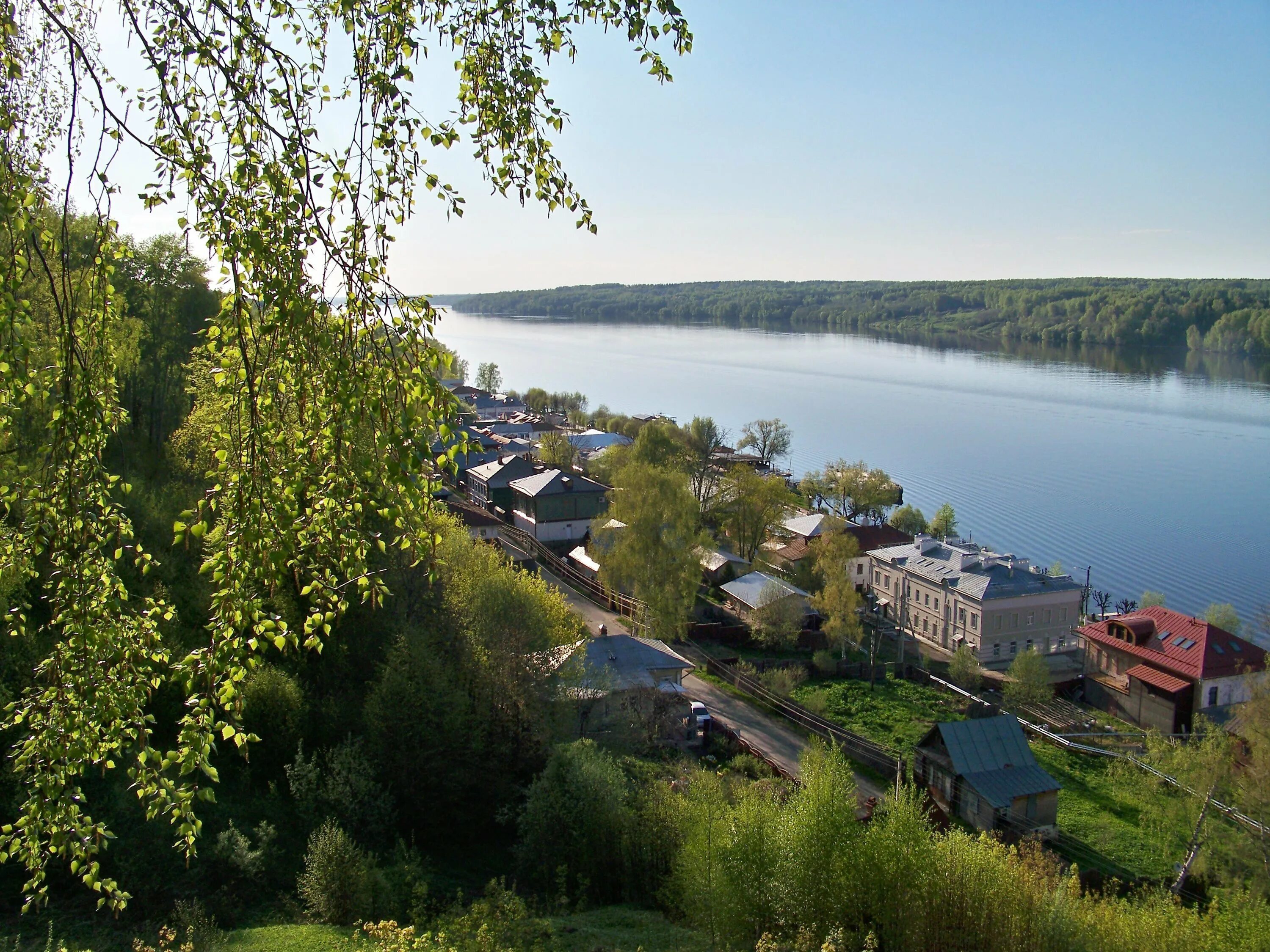 Плес на Волге Ивановская область. Городок Плес на Волге. Река Волга Плес. Плес Владимирская область.