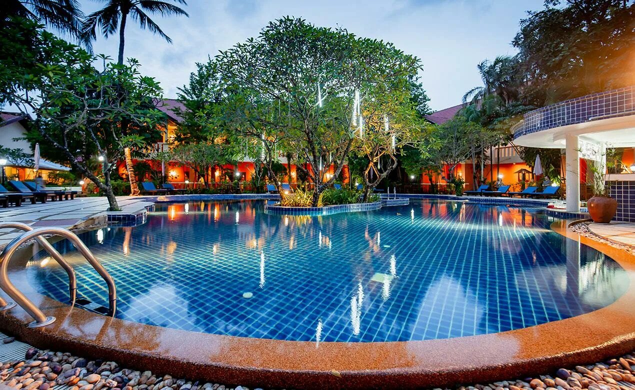 Patong leelavadee phuket 4 таиланд. Hyton leelavadee phuket фэмили рум. Hyton leelavadee phuket фэмили рум. Patong leelavadee phuket 4*. Hua ting holiday phuket отзывы.
