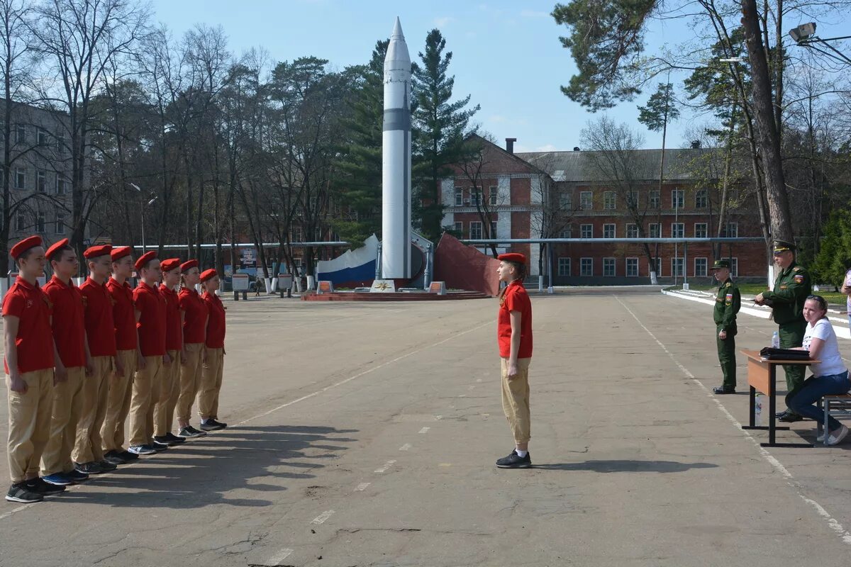 Высшее военное училище ракетных войск. Серпухов военный институт ракетных войск. Филиал РВСН Серпухов. ФВА РВСН Серпухов. Серпухов Академия ракетных войск.