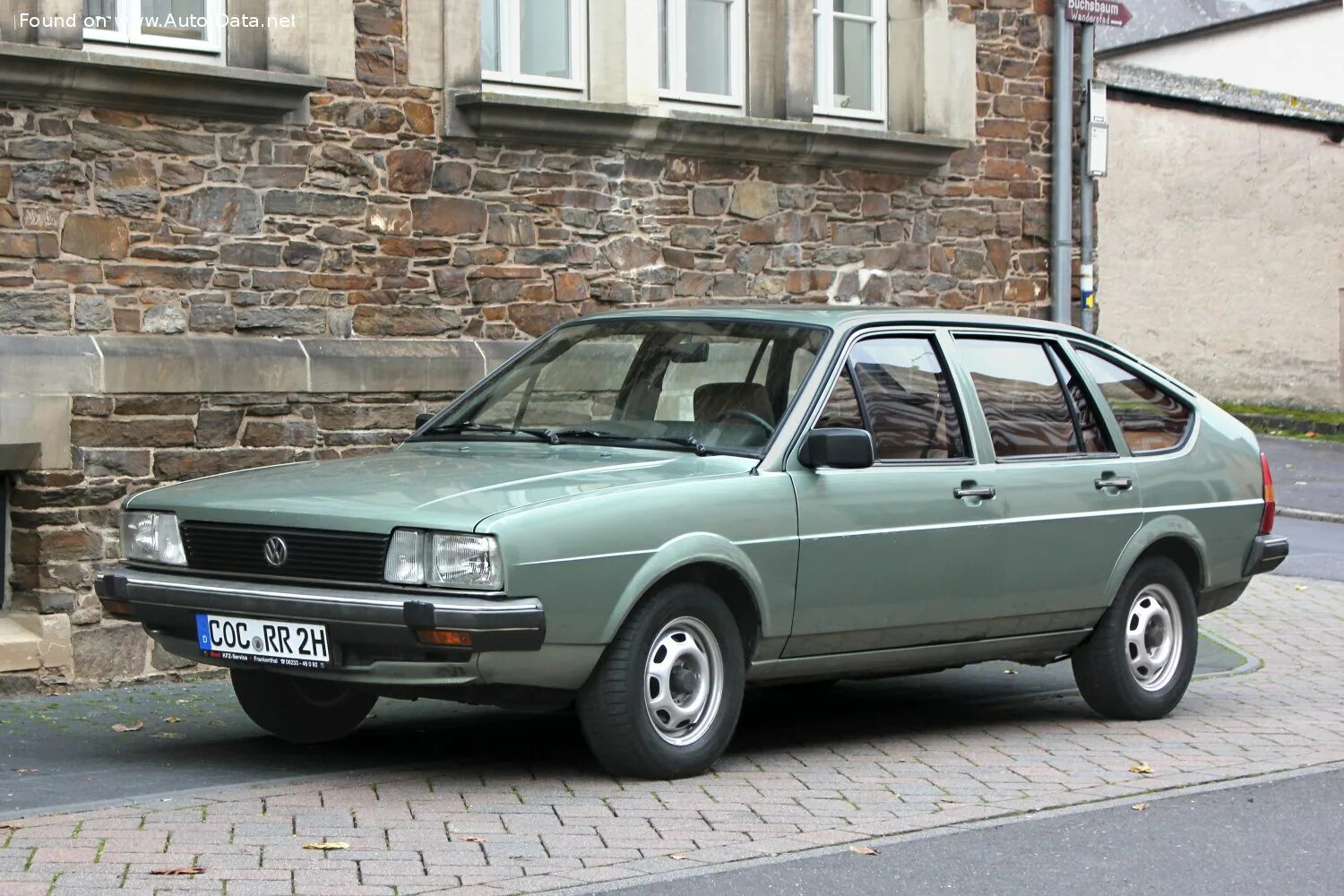 Volkswagen b2. VW Passat b2. Volkswagen Passat b2 хэтчбек. Volkswagen Passat b2 Santana. VW Passat b2 седан.