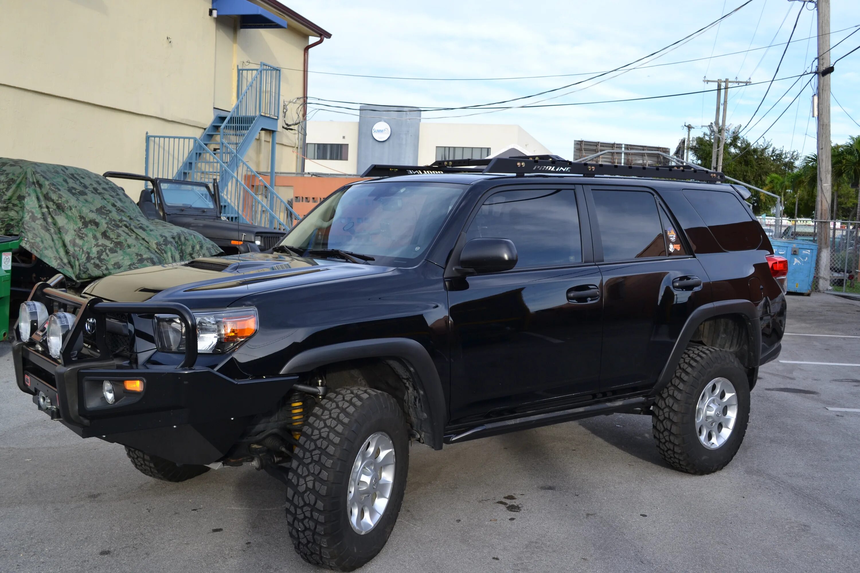 Тойота 4 раннер 2024. Тойота 4раннер бездорожье. Тойота 4 раннер в России. Roof Rack 4runner. Тойота 4раннер пульт.