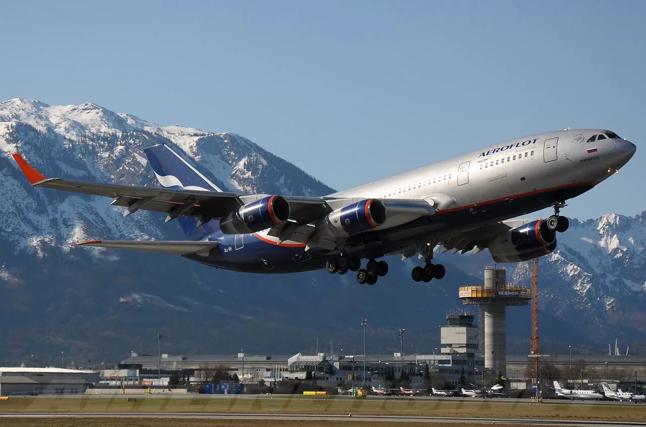 самолёт ил 96 300. ил-96 аэрофлот. ил-96 пассажирский самолёт. ил-96-300. самый ил.