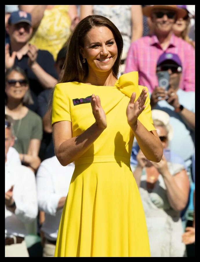 Кейт на уимблдоне. Kate middleton wimbledon 2025. желтое платье кейт миддлтон на карибах. кейт миддлтон на уимблдоне 2025 год. платье roksanda на уимблдоне.