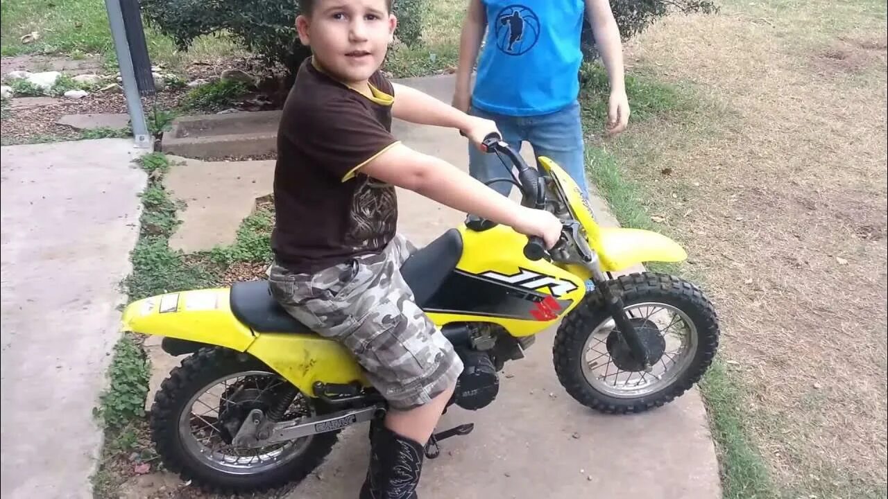 Детский мотоцикл. Питбайки для детей. Маленький мотоцикл для 12 леток. Мотоцикл бензиновый для детей 10 лет.
