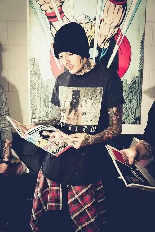 Oliver Sykes. Бирсак и Сайкс. Энди Оливер. Оливер Сайкс в шапке. Alisa oliver 18