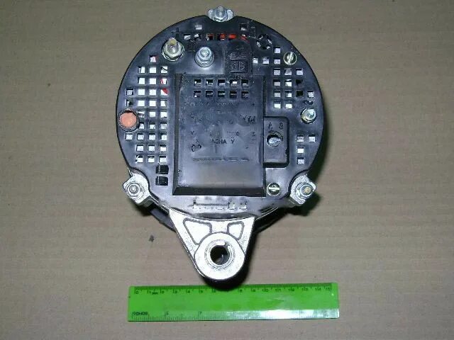 Схема генератора мтз 50. Регулятор напряжения генератора мтз 82. Генератор зарядки мтз 80. Щетки генератора мтз 82. 1.