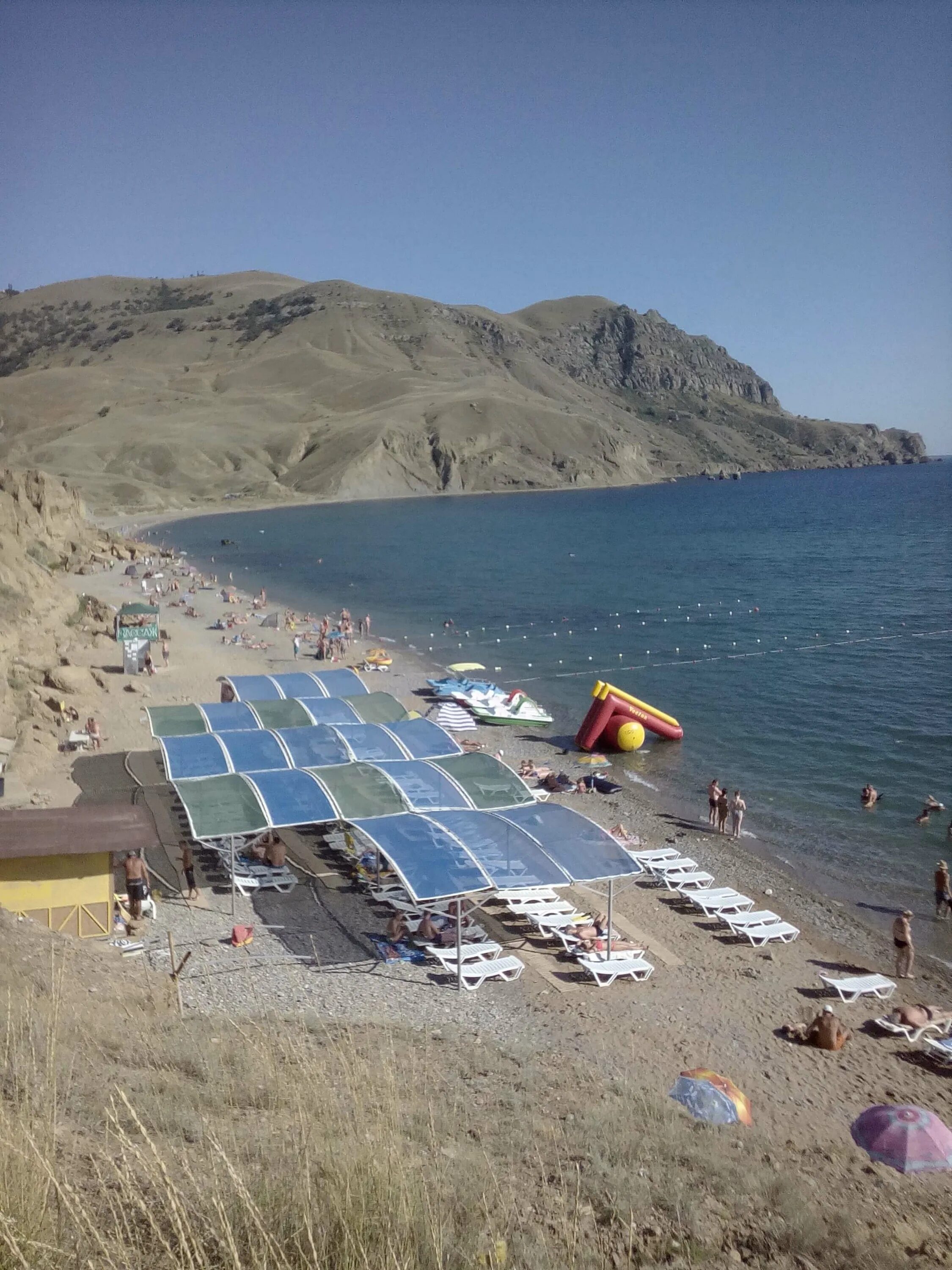 Пляж ракета меганом. Пляж ракета судак 2022. Пляж ракета меганом. Пляж ракета меганом. Пляж бухта капсель.