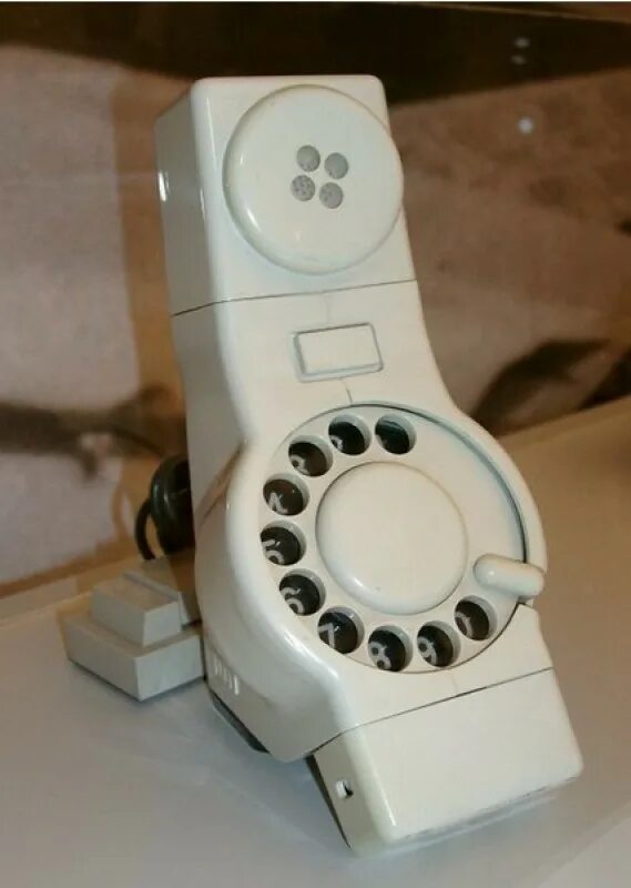 В замен старого телефона. В замен старого телефона. В замен старого телефона. Красивые сотовые телефоны. Старый мобильный телефон подарок.