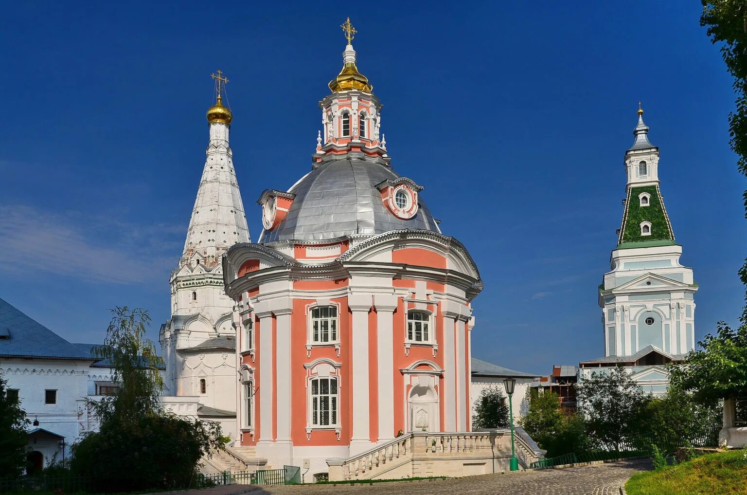 Смоленский храм Троице-Сергиевой Лавры. Церковь Смоленской иконы Богоматери Сергиев Посад. • Смоленская Церковь Сергиев Посад Троице Сергиева Лавра. Церковь Смоленской иконы Божией матери Одигитрии.