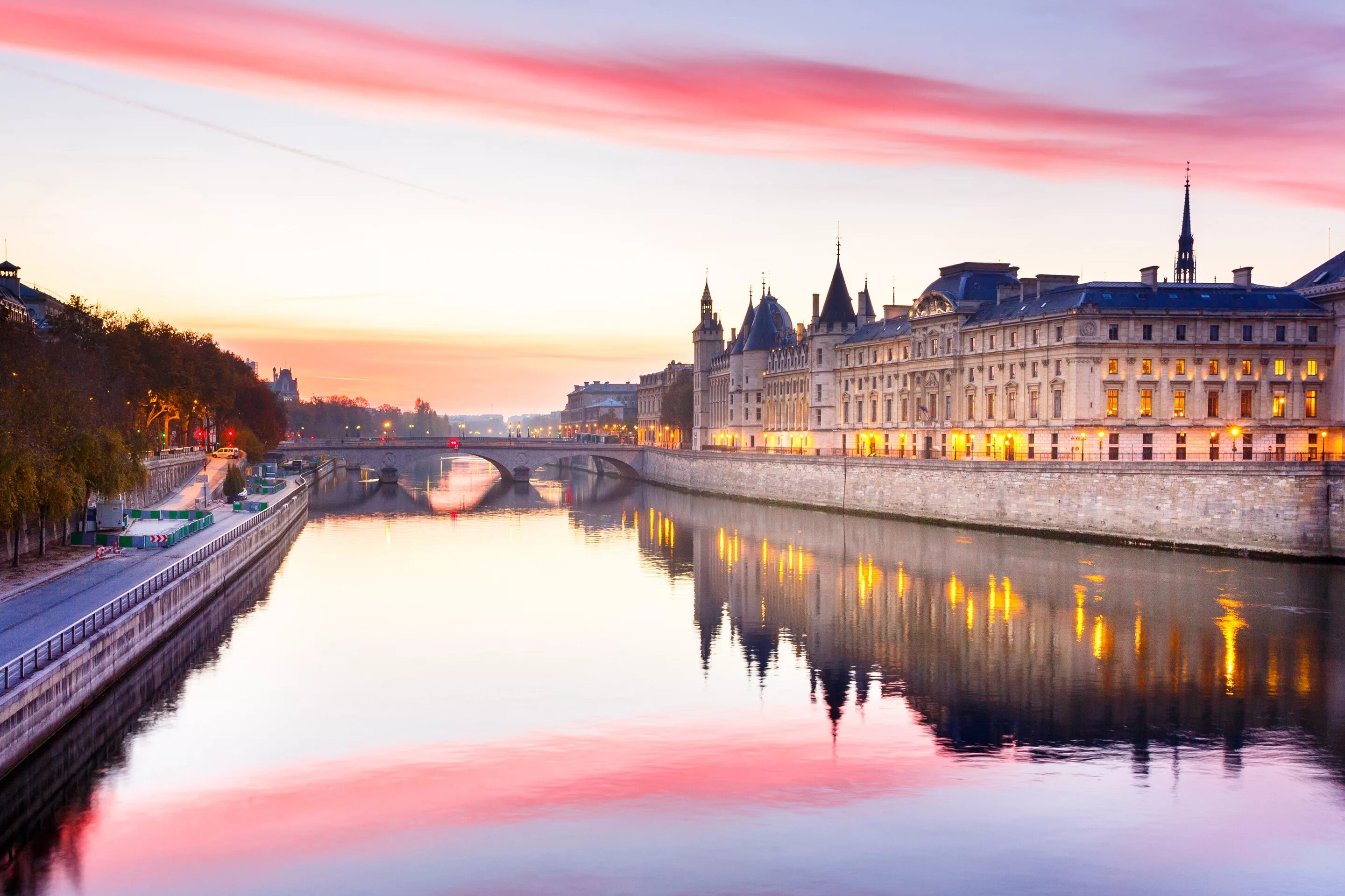 Речка сена. Река сена во Франции. Река сена в Париже. Достопримечательности Франции. Река сена. Река Сенна.