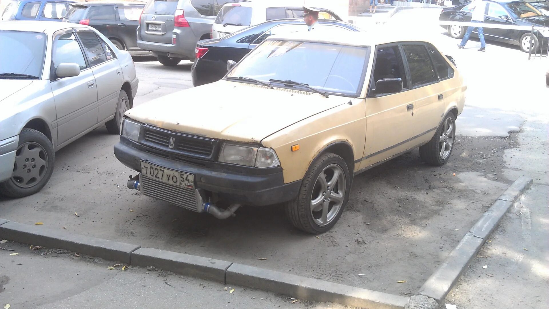 Москвич 2141 какой привод. Москвич 2141 1995 цвет индиго 601. Москвич передний привод 2141. Москвич 2141 какой привод. Полноприводный москвич 2141.