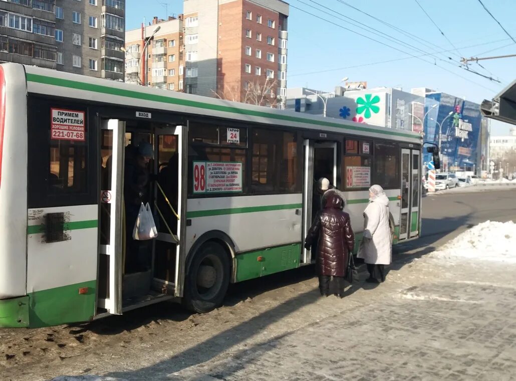 Маз 103 новосибирск. 12 автобус новосибирск. Автобус новосибирск. Общественный транспорт новосибирск. 150 автобус екатеринбург.