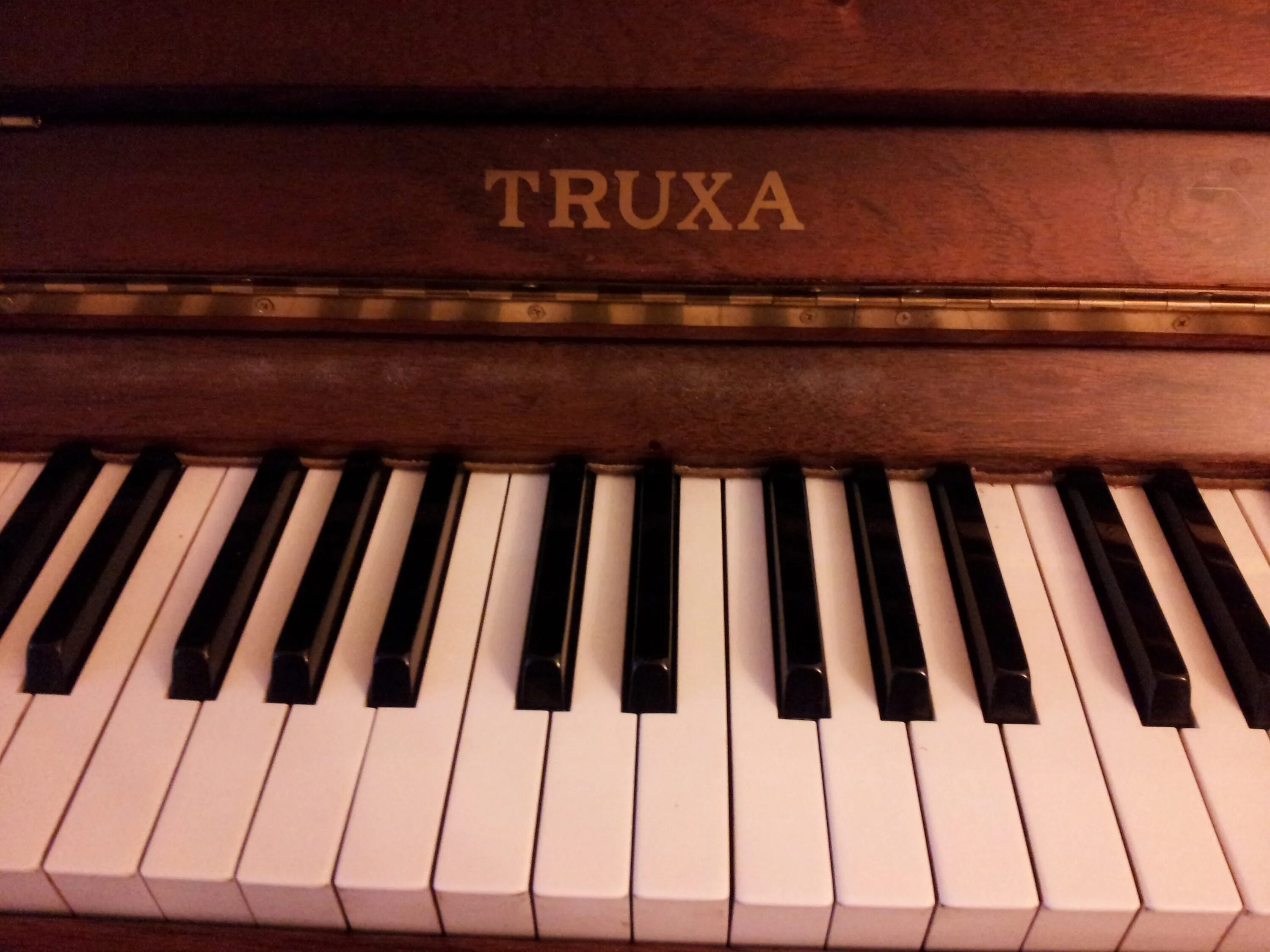 Keyboard string