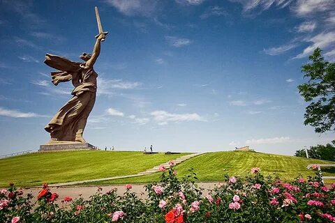 Величие памятника