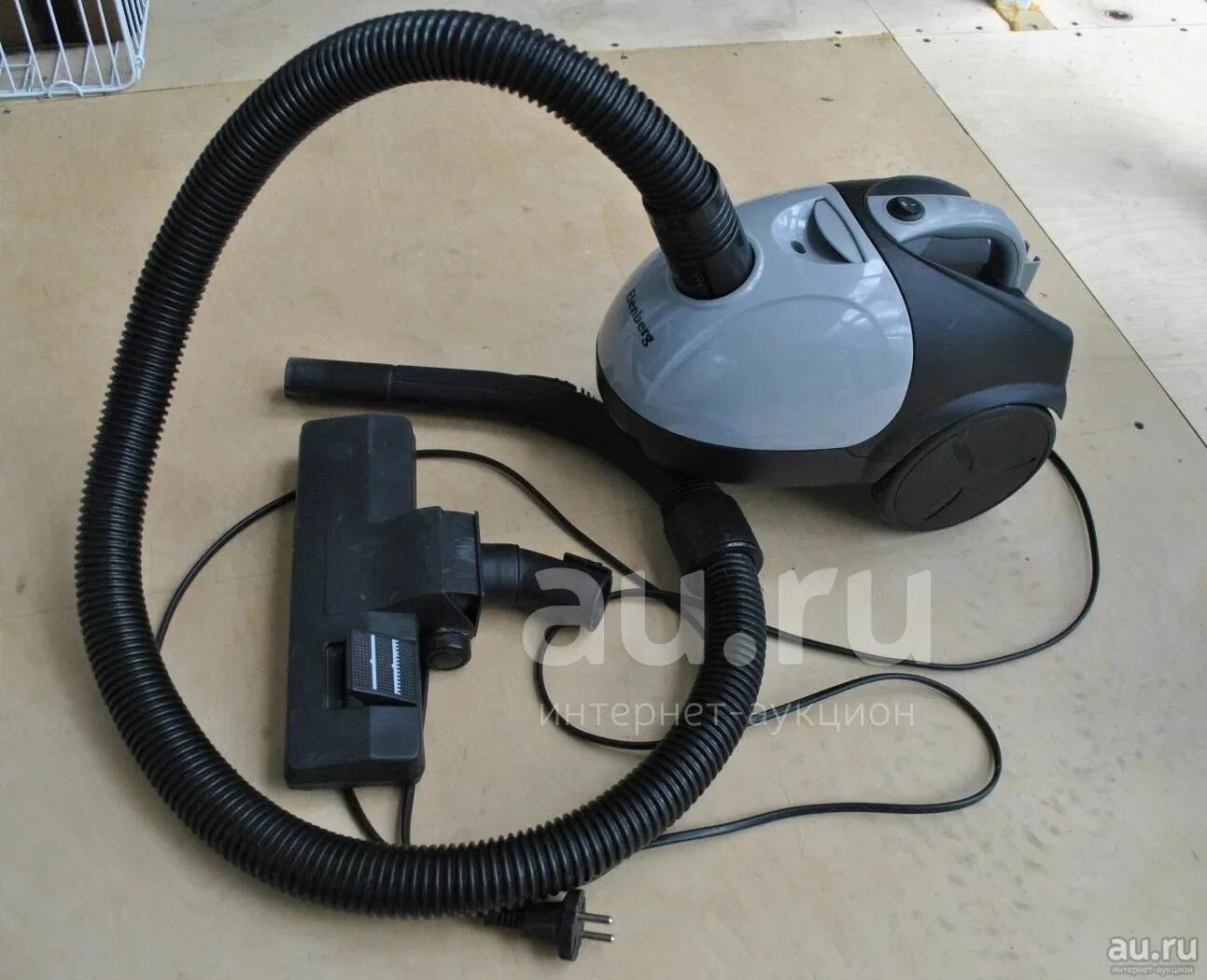 Elenberg 2002. Пылесос elenberg 1600w. пылесборник для elenberg vc 2002. elenberg пылесос vc2050. elenberg vc-2002 мешки.