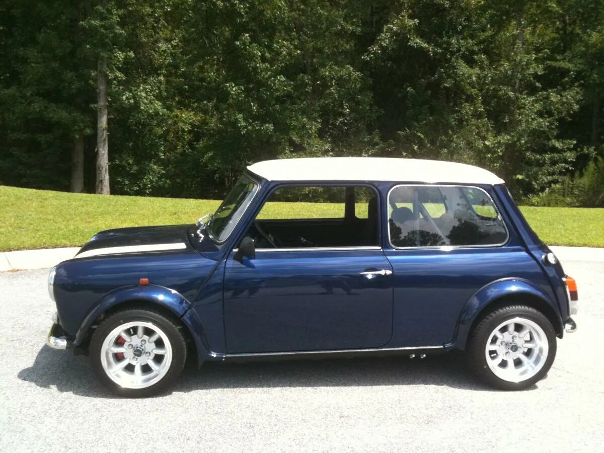 Мини Купер mk1. Rover Mini MK. Ровер аустин мини. Mini Classic 1.3i Cooper Sport. Classic mini купить