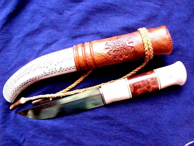 Северный саамский нож. Саамская спарка ножей. Мм рог