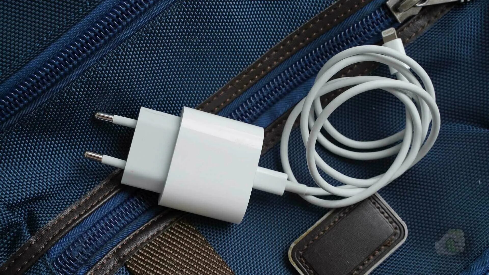 MOBİL GO Iphone 7 Uyumlu Şarj Aleti Kablo + Adaptör Fiyatı, Yorumları - Trendyol