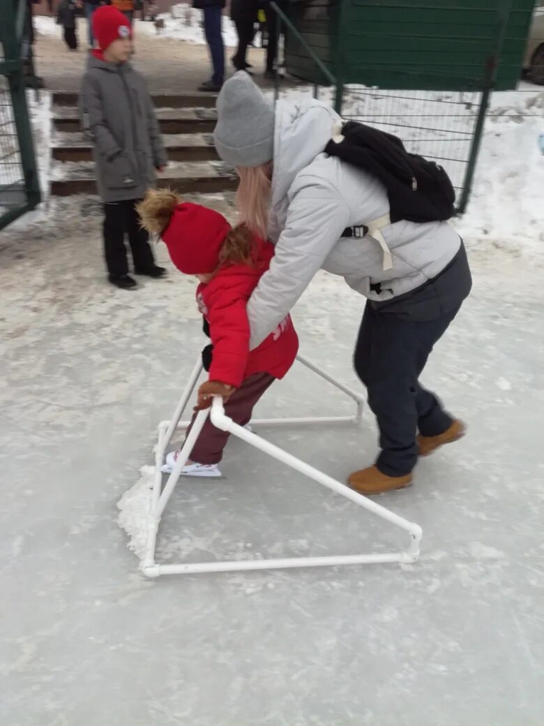 Стадион сокол саратов каток. Стадион сокол саратов 3 дачная каток. Сокол каток работает. Каток ск сокол липецк. Сокол каток работает.