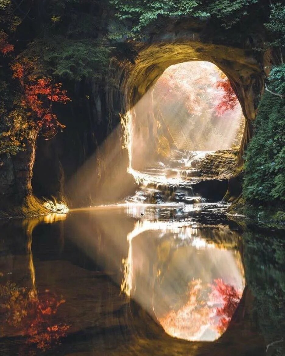 Чудесное и невероятное. Водопад Номидзо, Япония.. Водопад Чиба Япония. Пещера Камэива Япония. Водопад в префектуре Тиба в Японии.