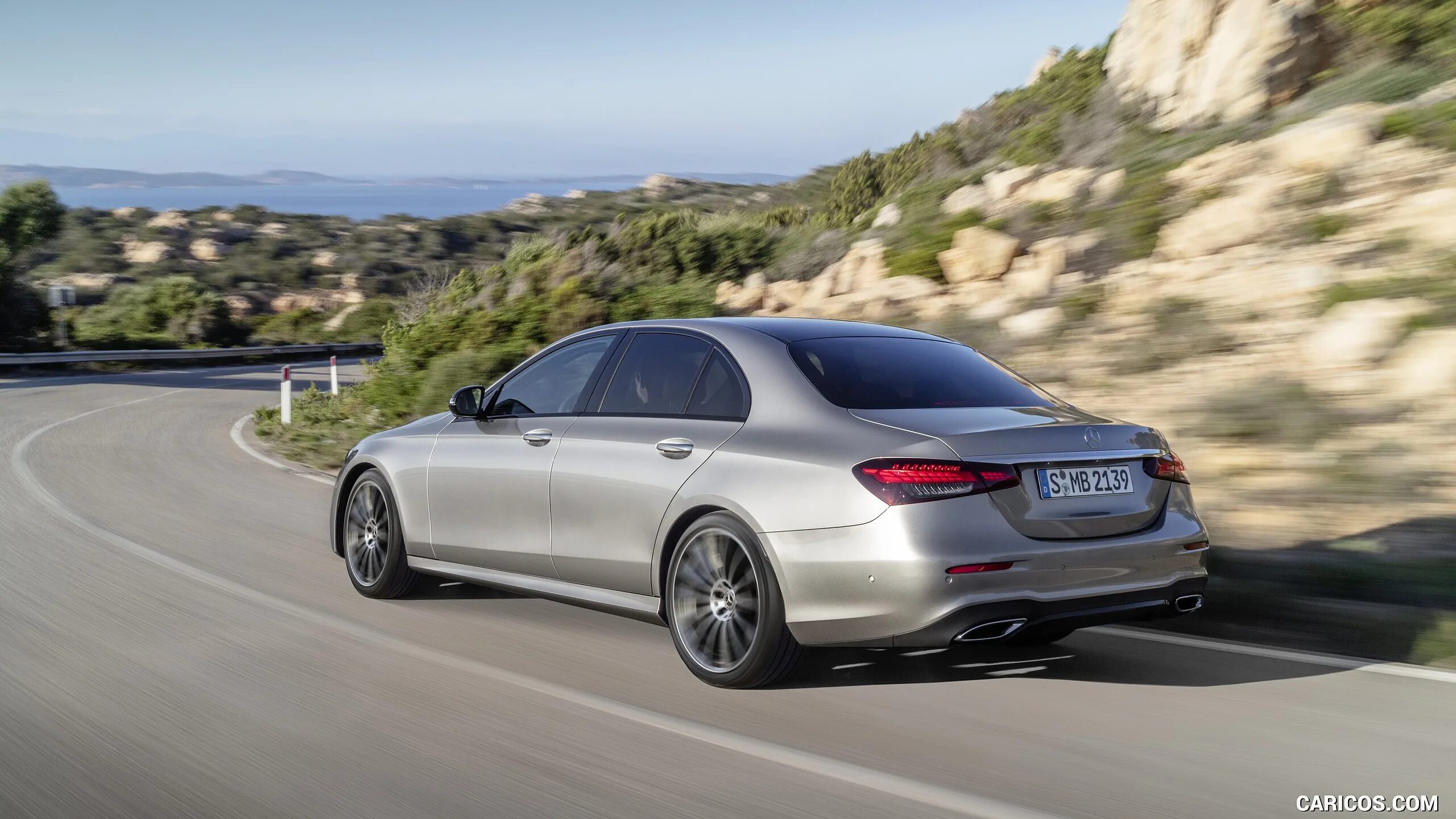 Mercedes benz w213 amg белый. Bmw 21. Мерседес седан 2023. Bmw e21 323i. Bmw e21.