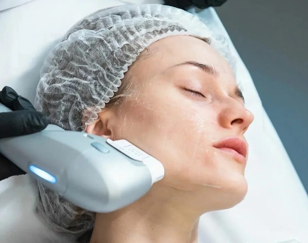 Смас белый доктор. Ультразвуковой смас лифтинг liftera. Аппарат лифтера смас. Milar clinic мытищи. Смас лифтинг альтера.