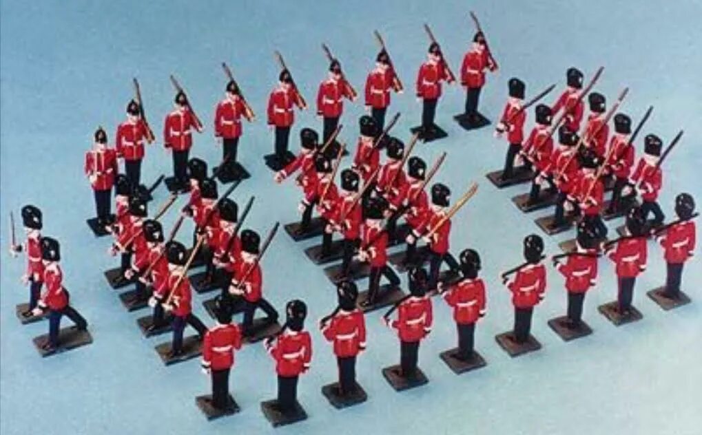 марш игрушечных солдатиков чайковский. игрушечный марш. деревянные солдатики. коллекция солдатиков петра 3. марш оловянных солдатиков чайковский.