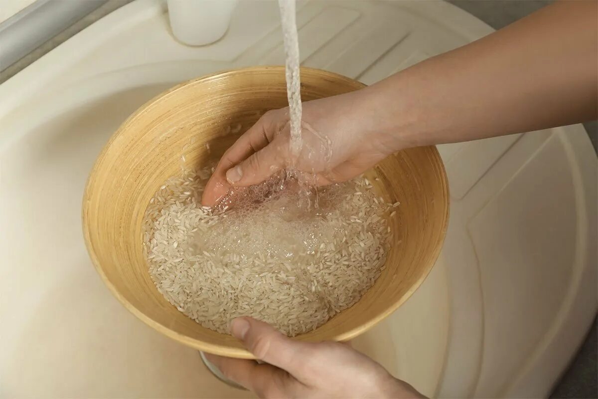 Промыть рис. Промывка риса. Варка риса. Промыть отваренный рис. Замачивание риса в воде