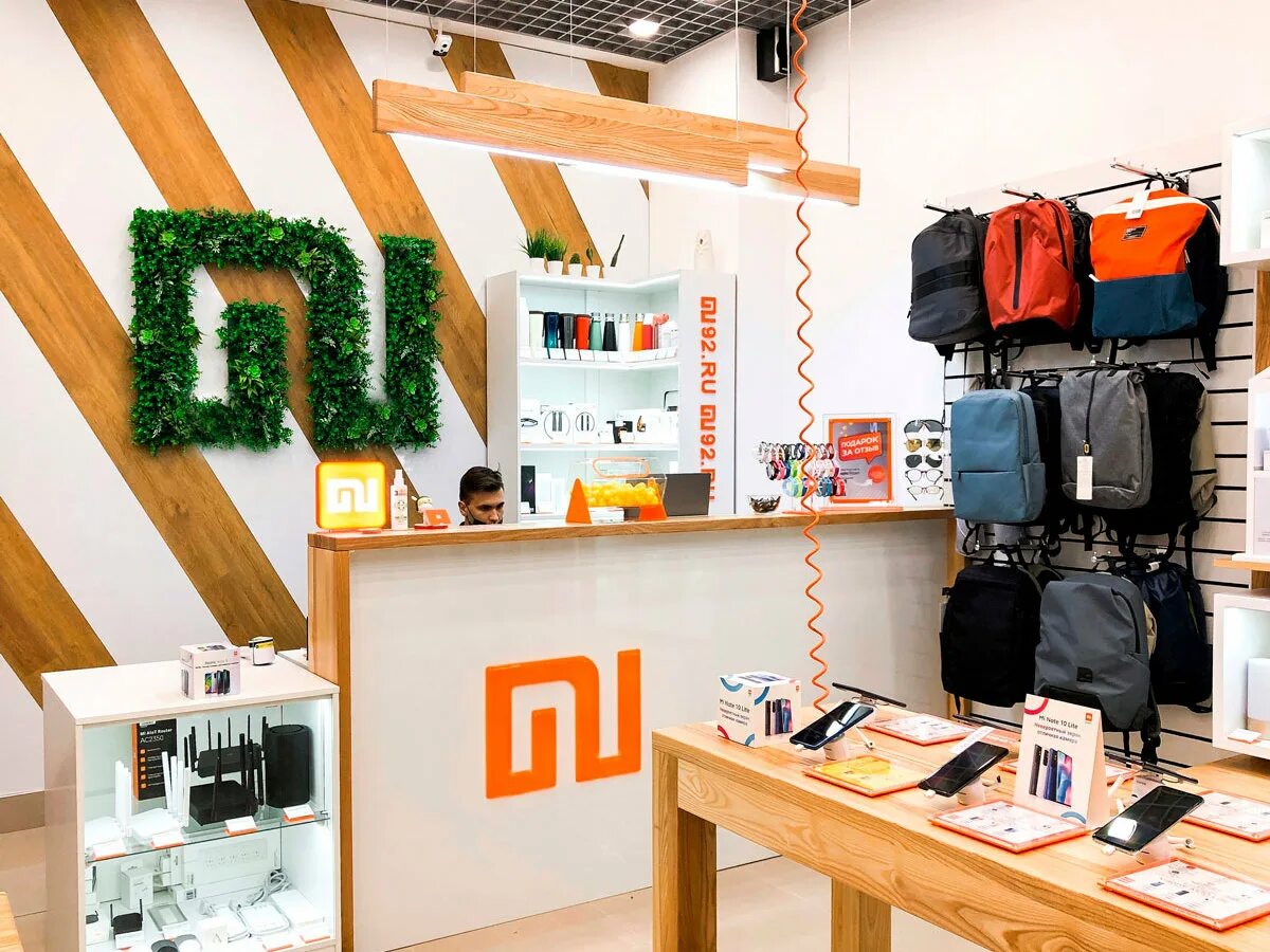 Фирменный магазин Xiaomi mi92 ru. Магазины mi Xiaomi. Магазин Ксиаоми Ялта. Mi shop xiaomi