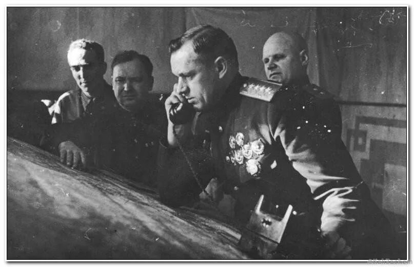Рокоссовский во время войны. Рокоссовский. Генерал Рокоссовский. 2 Белорусский фронт командующий Рокоссовский. Рокоссовский 1941.
