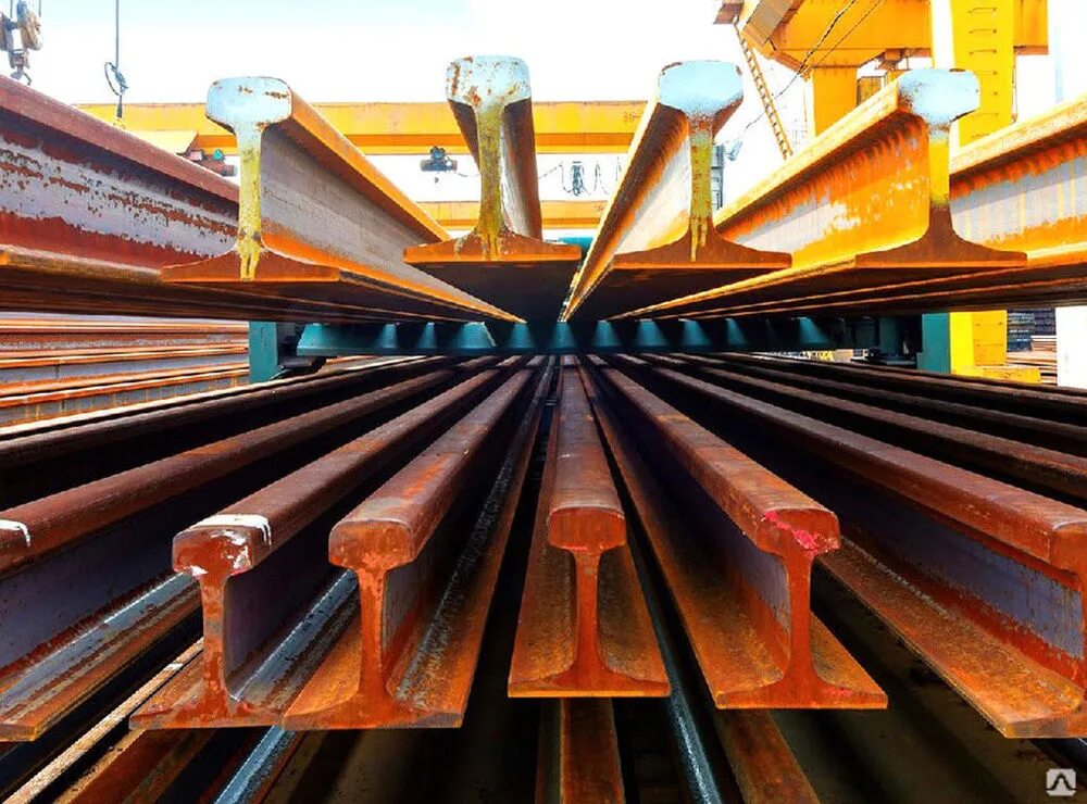 Заводы по производству рельс в россии. Рельсобалочный цех евраз зсмк. Изготовители рельсов. Производство рельс. Рельс металлический.