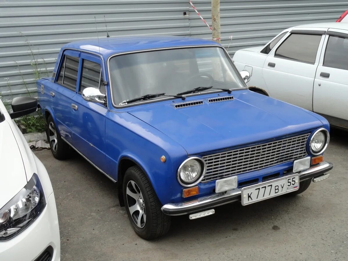 ваз 2101 на омских номерах. жигули салатовые простые наклейки. ваз 2101 кгб. ваз 2101 волга. ваз 2101 оха.
