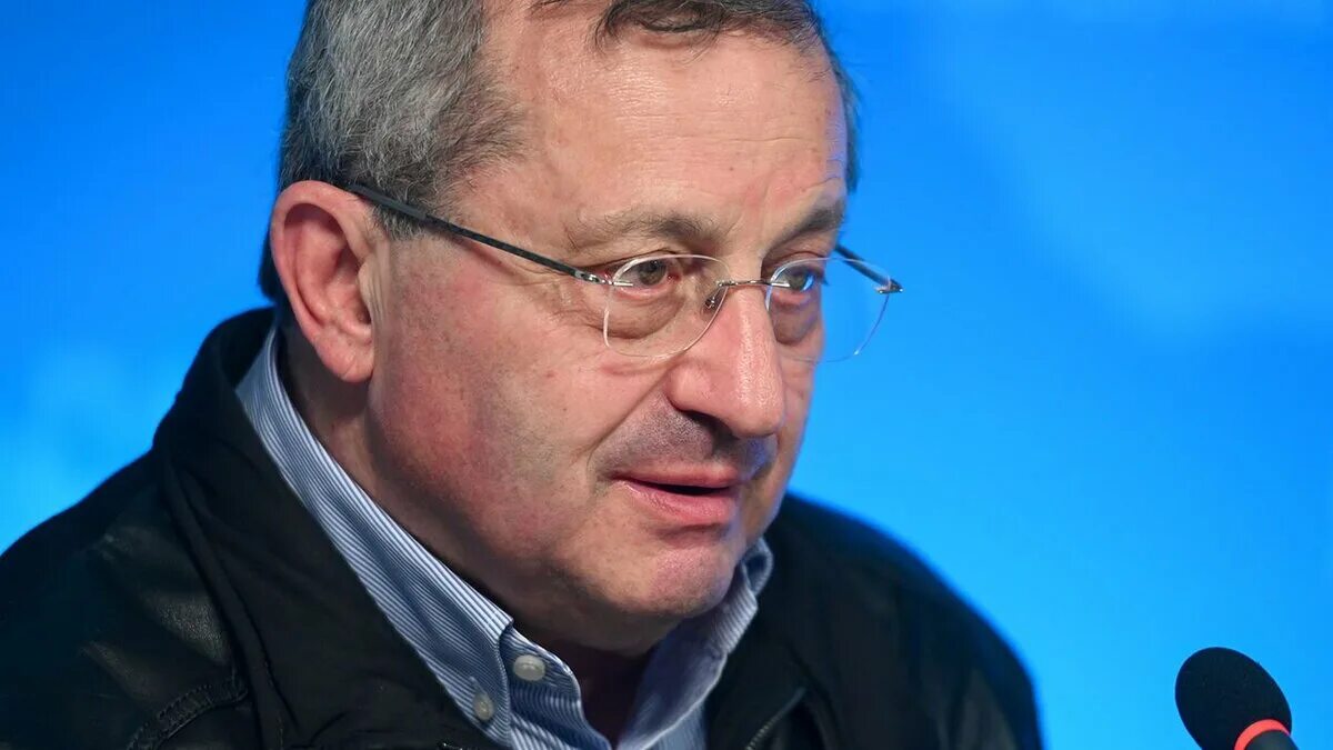 Кедми последнее 2025 год. Политолог кедми.