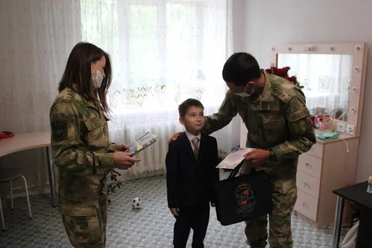 Семьи военных чувашии. Военный лагерь авангард мирный. 20000 детям военнослужащих. Семья военнослужащего. Лагерь авангард мирный.