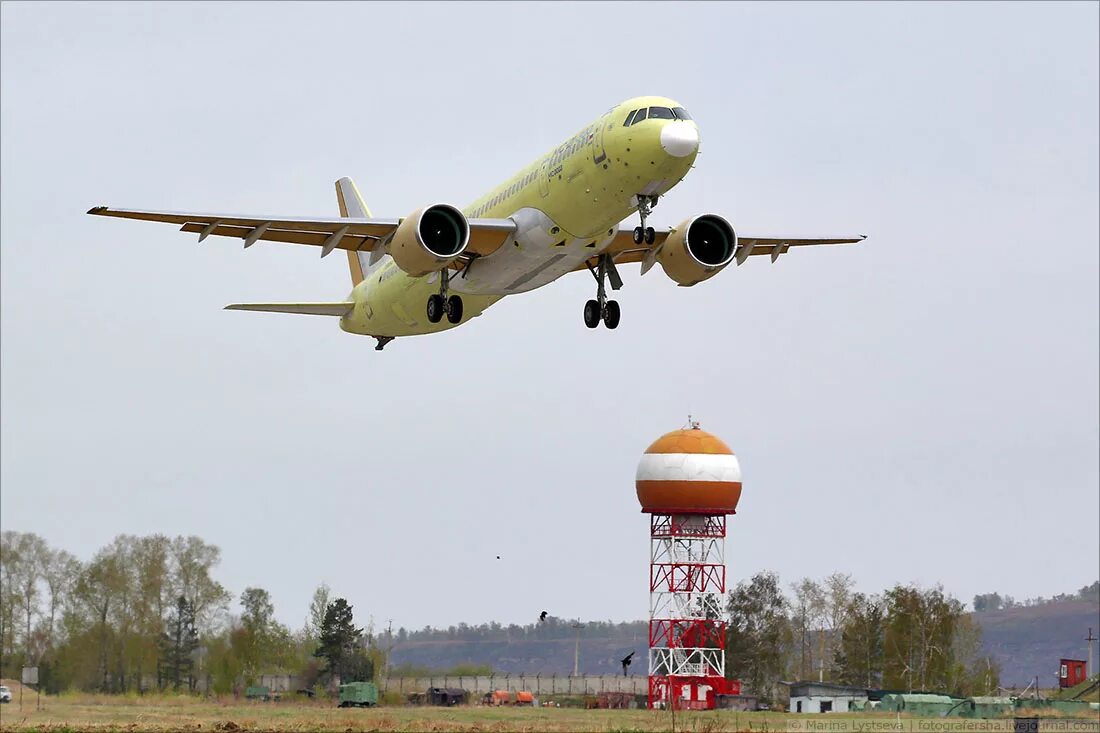 Первый полет мс. МС 22 самолет. Ил 21 самолет. Кап-21 самолет.