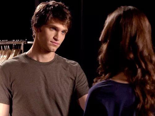 Спенсер ротбелл. Правосудие спенсера spencer confidential 2020. Мэтью грей габлер мыслить как преступник. Спенсер трит кларк агенты щит. Spencer treat clark.