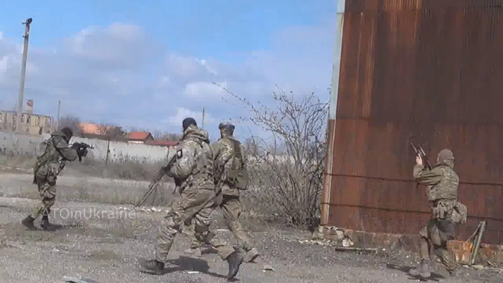 Видео ополченцев украины. Видео ополченцев украины. Ополченцы донбасса 2014. Донбасс бои на передовой. Видео ополченцев украины.