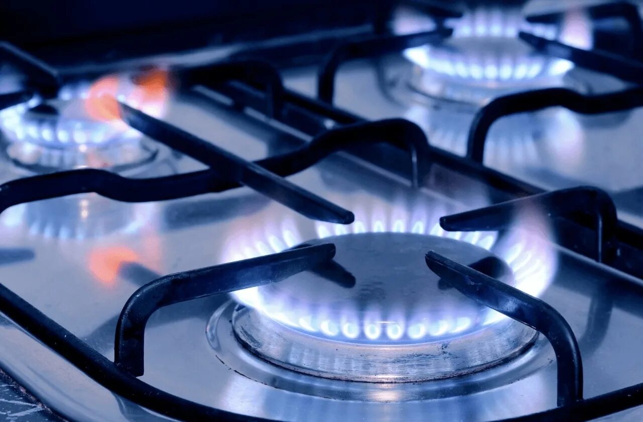 Как включить газовую конфорку