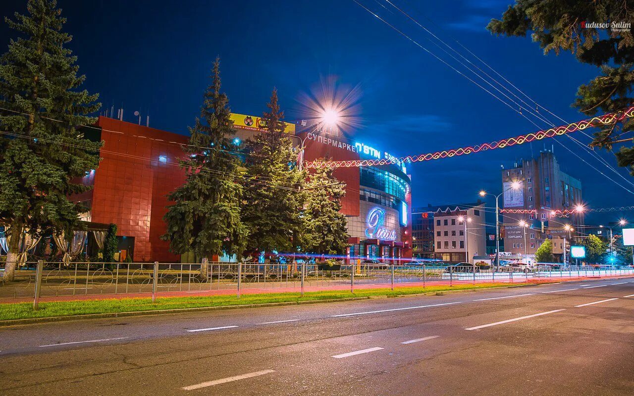 Черкесск столица. Черкесск центр города. Пештера Черкесск. Первомайская Черкесск. Город Черкесск ночью.