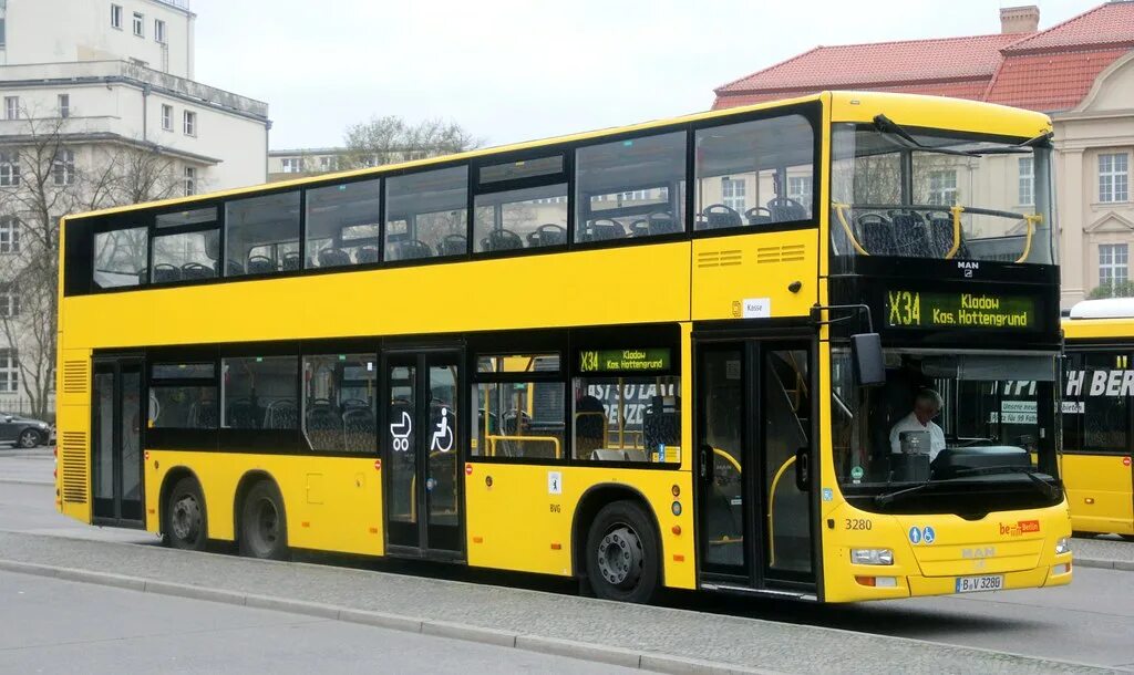 До планеты какой автобус. BVG Bus Berlin. BVG br480. Парк автобусов. Автобусные парки Швеции.