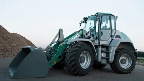Трактор погрузчик видео