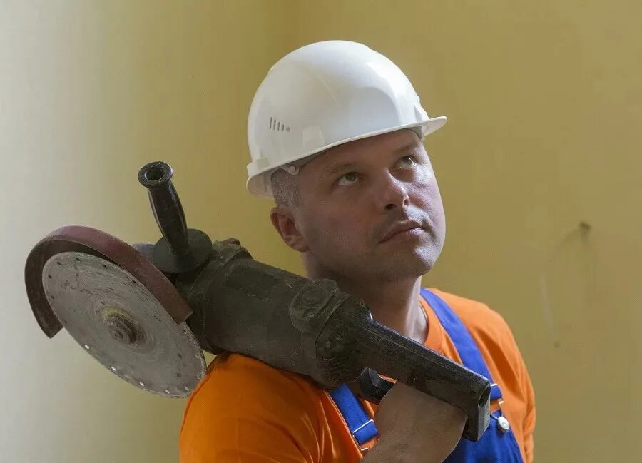 Строитель зарплата. Строитель зарплата. Зарплата строителя. Заработная плата строителей. Строитель зарплата.