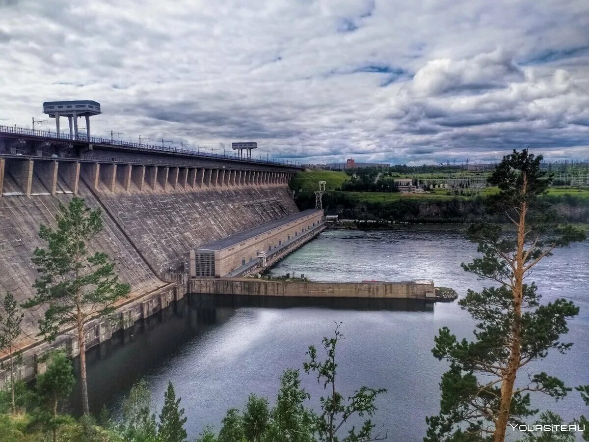 Братская грэс. Плотина братской гэс. город братск гэс. братская гэс в братске. река ангара братская гэс.