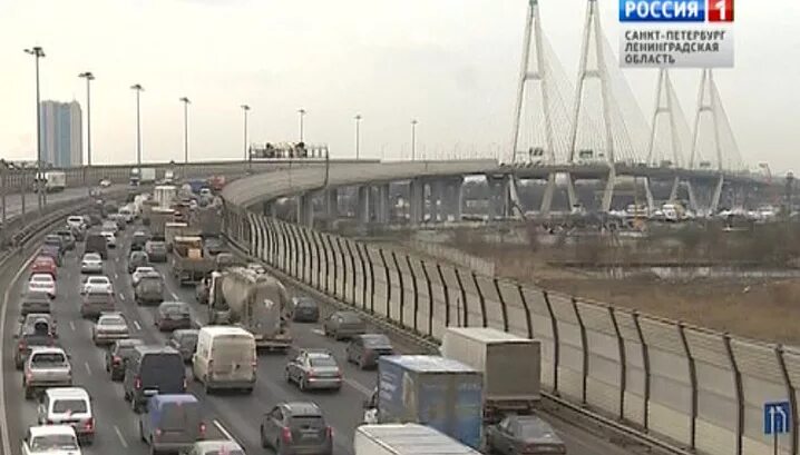 Пробка на ленинском спб. Мост КАД Санкт Петербург. Вантовый мост Санкт-Петербург пробка. КАД 118 км мост. Пробки на КАД СПБ.