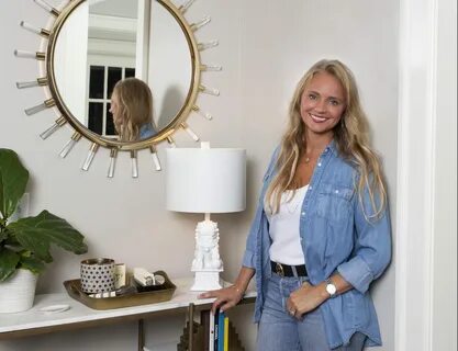 Bargain Mansions' star Tamara Day Hosts.