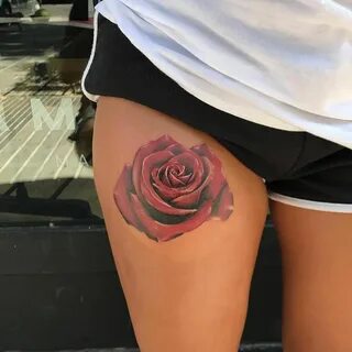 awesome rose tattoo © tattoo artist Cristian Romero Magdalena 💛 🌹 💛 🌹 ...
