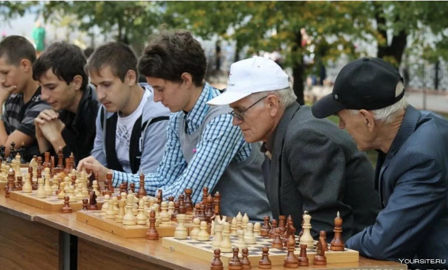 Шахматы речь. Шахматы. Шахматы речь. Фахид шахматист. Стикер для шахматной зоны точка роста.