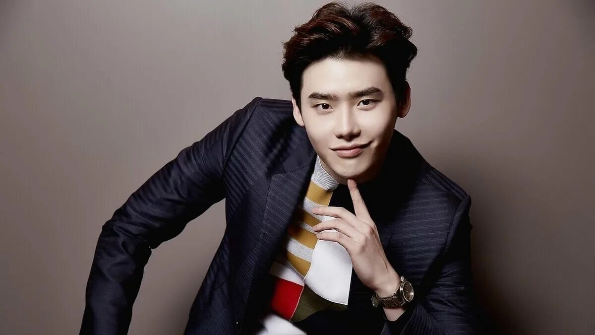 Ли Чон сок. Lee Jong Suk 2022. Ли Джон ли.