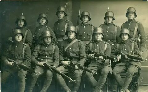 1900 1945