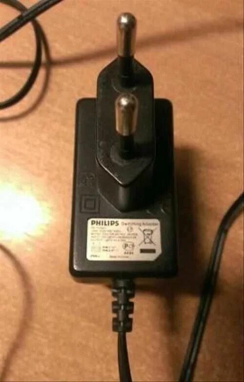 Старая зарядка Philips. Оригинал зарядное устройство Philips cba6001. Телефон Philips DSA-5w-05 feu. Зарядное устройство для радионяни Филипс.